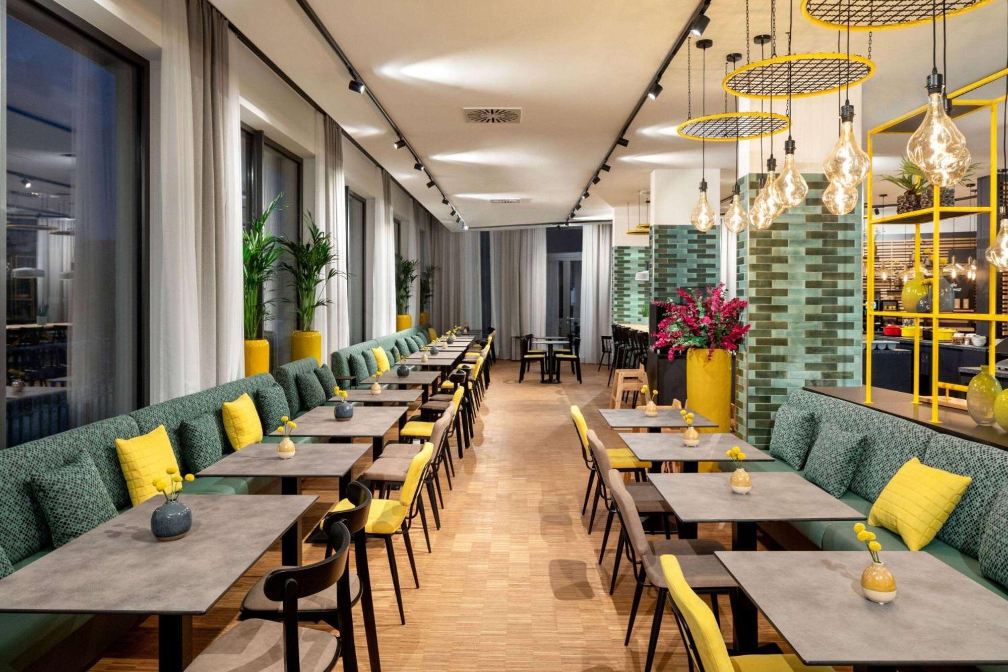Vienna House Easy By Wyndham Berlin Potsdamer Platz Exterior photo
