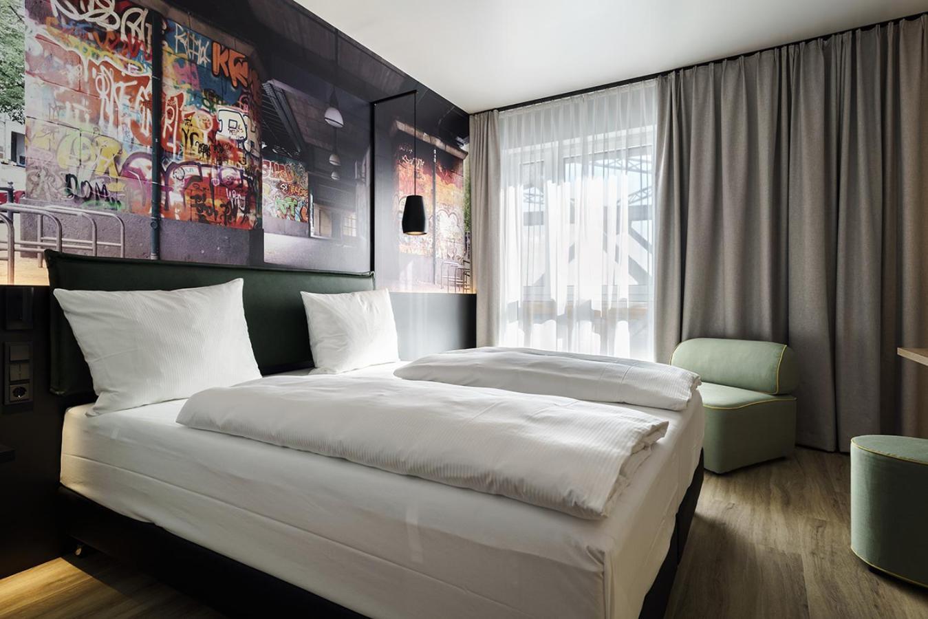 Vienna House Easy By Wyndham Berlin Potsdamer Platz Exterior photo