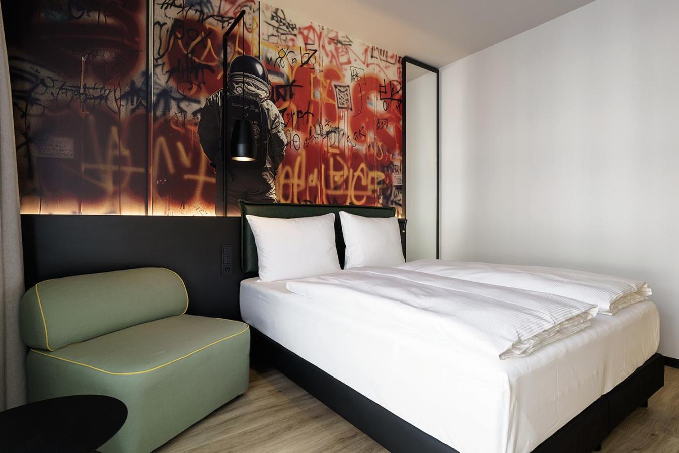 Vienna House Easy By Wyndham Berlin Potsdamer Platz Exterior photo